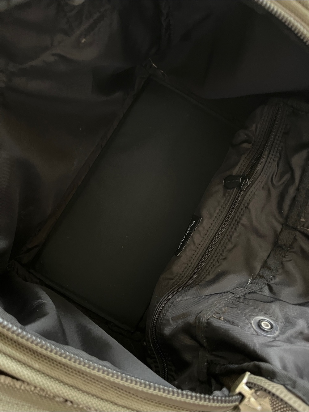 Briggs & Riley Olive Men's Travel Bag - Picture 10 of 11